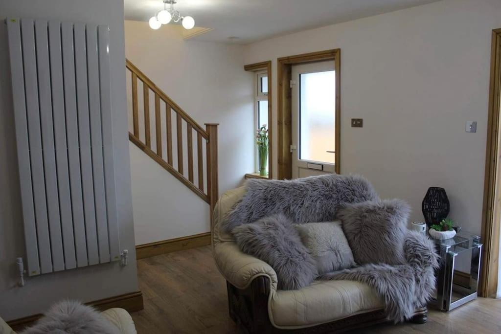 3 Bedroom Terrace Holiday Home Great Torrington Eksteriør bilde