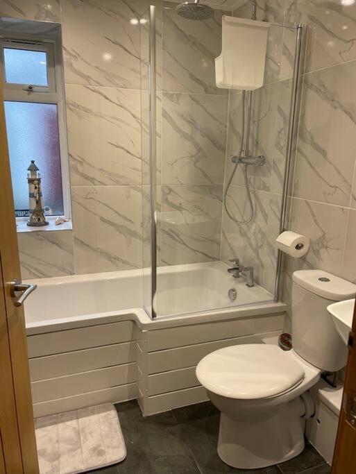 3 Bedroom Terrace Holiday Home Great Torrington Eksteriør bilde
