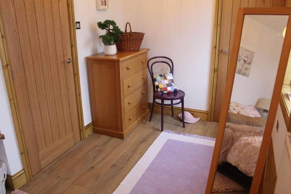 3 Bedroom Terrace Holiday Home Great Torrington Eksteriør bilde